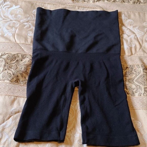 Ladies shape wear - Picture 2 of 3